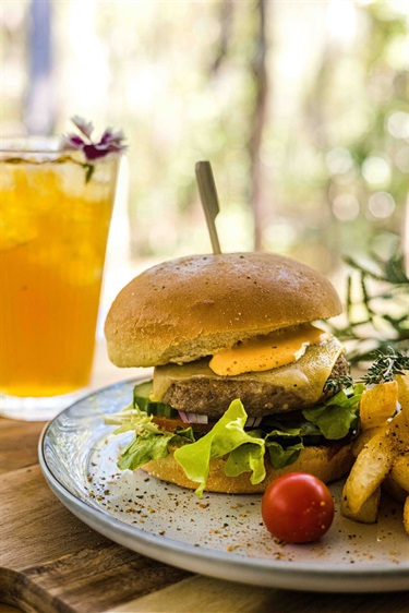 IndigiCafe - burger